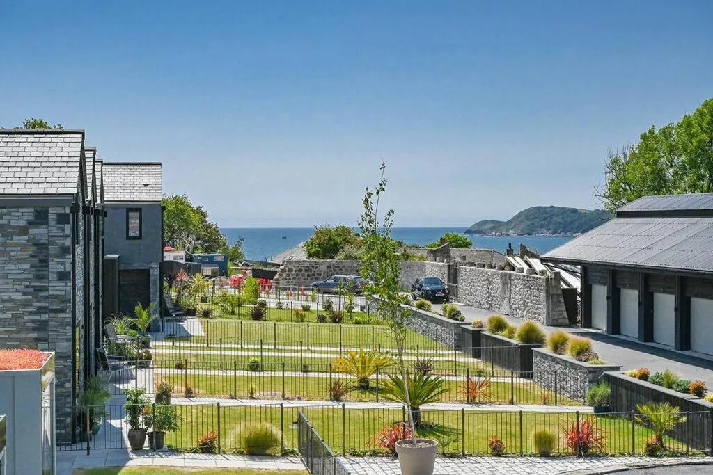 Image 6 of Spacious Boutique House Near Beach and Bars, with Parking