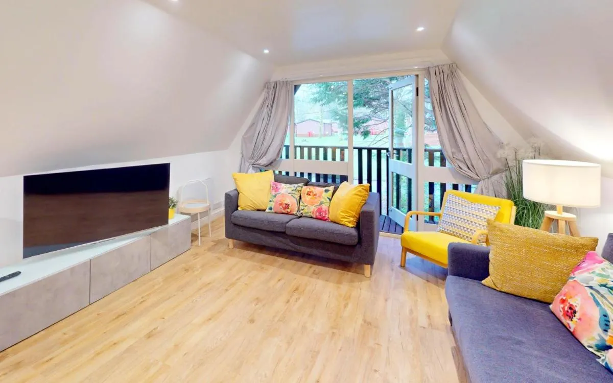 Image 5 of St Ives Fir Tree Lodge