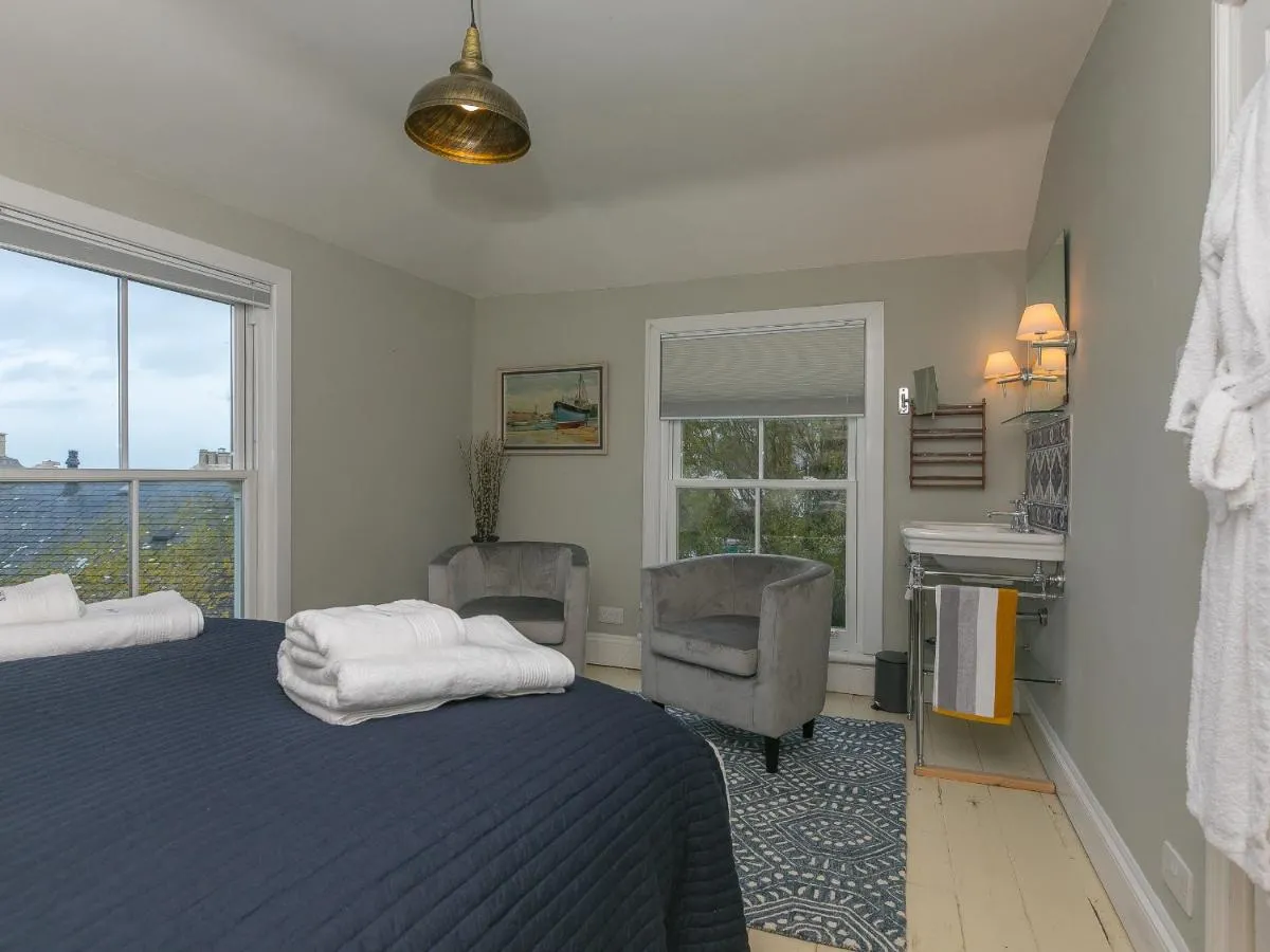 Image 1 of St Ives View