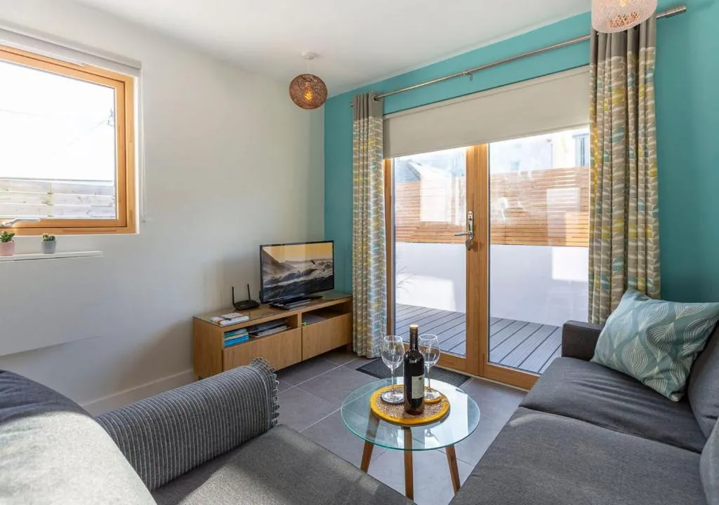 Image 1 of Stones Throw Studio Apartment Bude Cornwall
