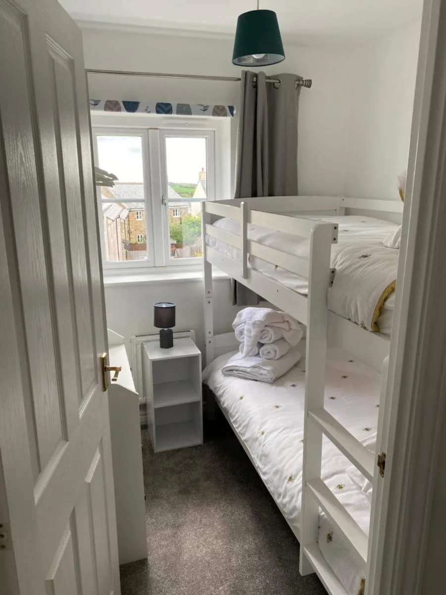 Image 1 of Stylish 3 bed home with allocated parking for 2