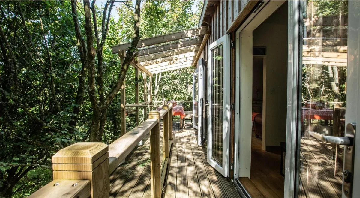 Image 1 of THE HYDE- secret hide away, near the beach.