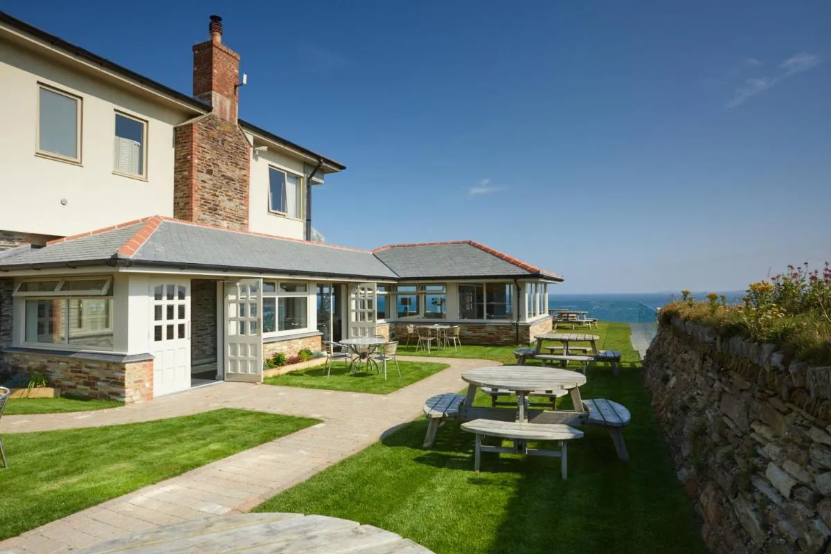 Image 5 of The Lewinnick Lodge