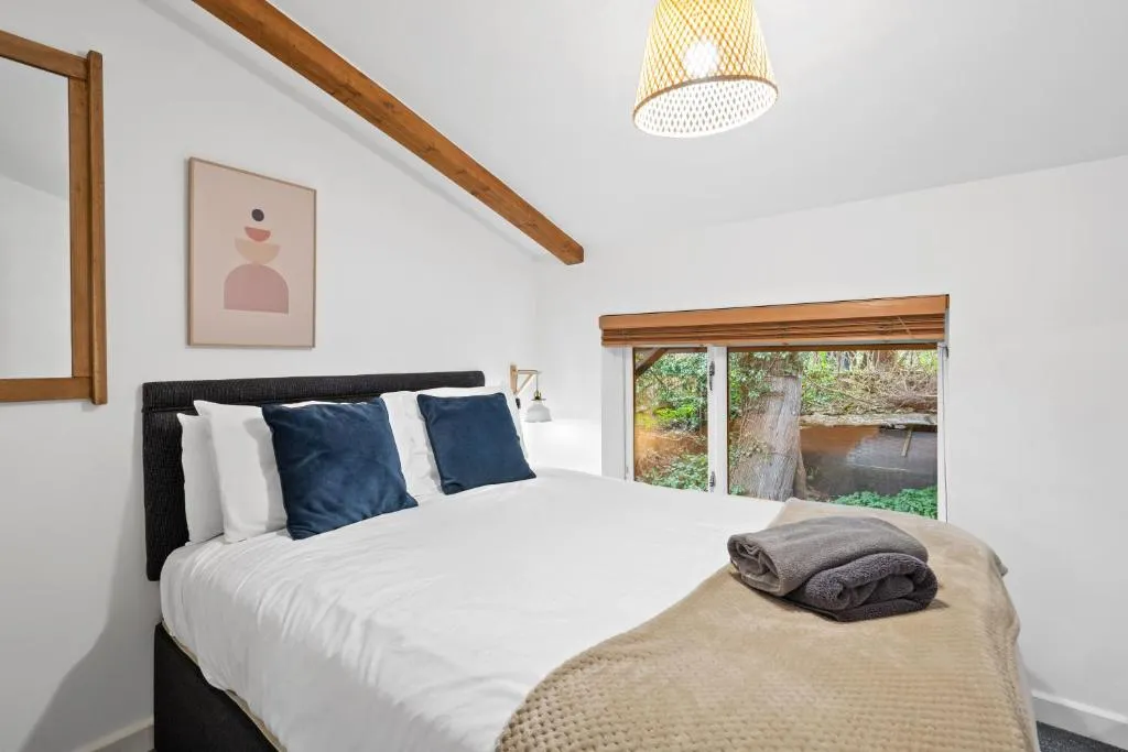 Image 6 of Tincroft Cottage – high end, luxury living near the beach