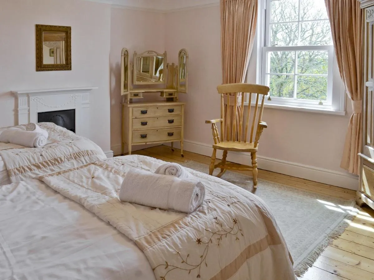 Image 6 of Trew House