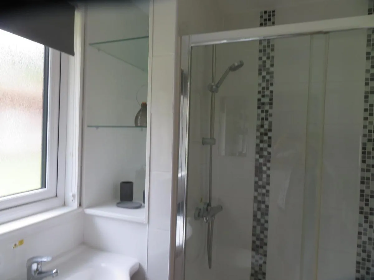 Image 2 of 11 Trevithick Court Tolroy Manor