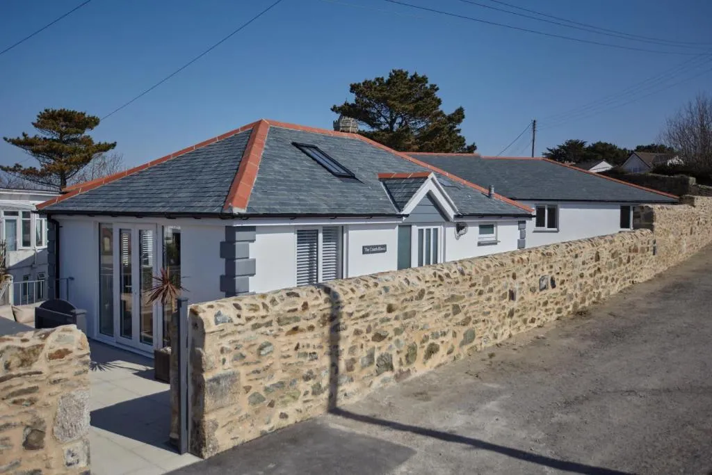 Image of 2022 Brand New Stylish Flat in Central Hayle