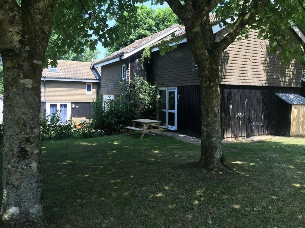 Image of 20 Strawberry Hill cosy cottage sleeps 5