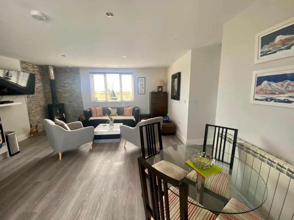Image 5 of 2 Bedroom Cottage sleeps 4, with Pool Use, Sennen