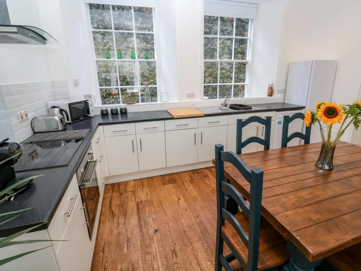 Image 3 of 2 Regent Mews
