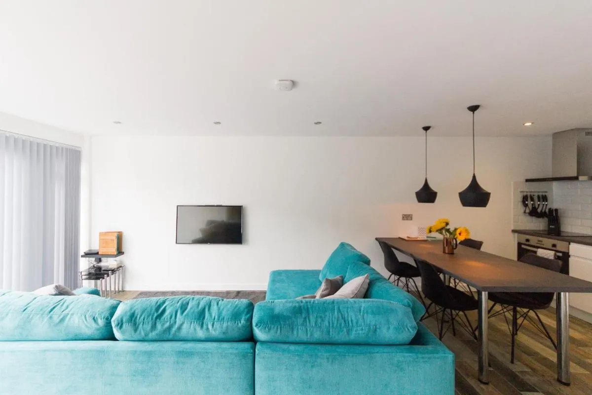 Image 3 of 2 bedroom luxury beach apartment Millendreath