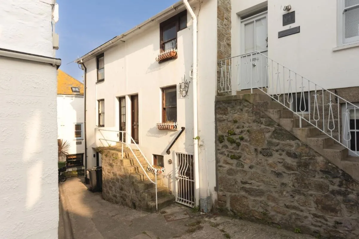 Image 5 of 7 Virgin Street, St Ives