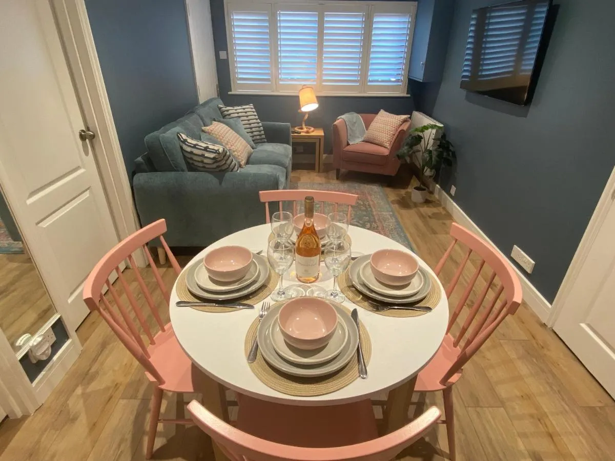Image 3 of About Time Meva – stylish two-bedroom, dog-friendly home-from-home with parking and garden