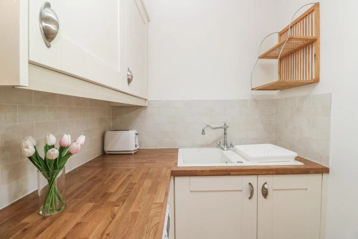 Image 2 of Apartment 1, Quayside, Falmouth