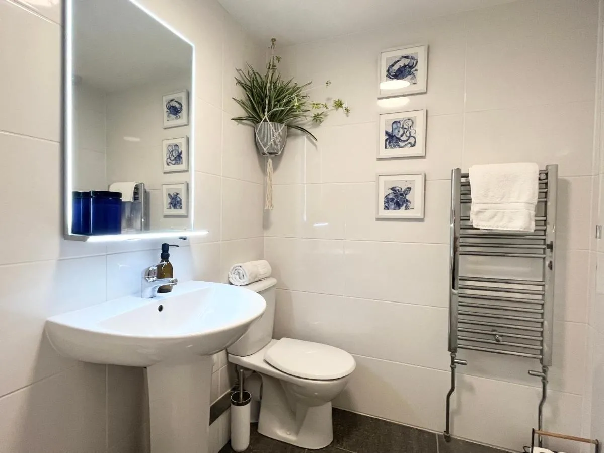 Image 2 of Après Beach Apartment Sleeps 4 Penzance