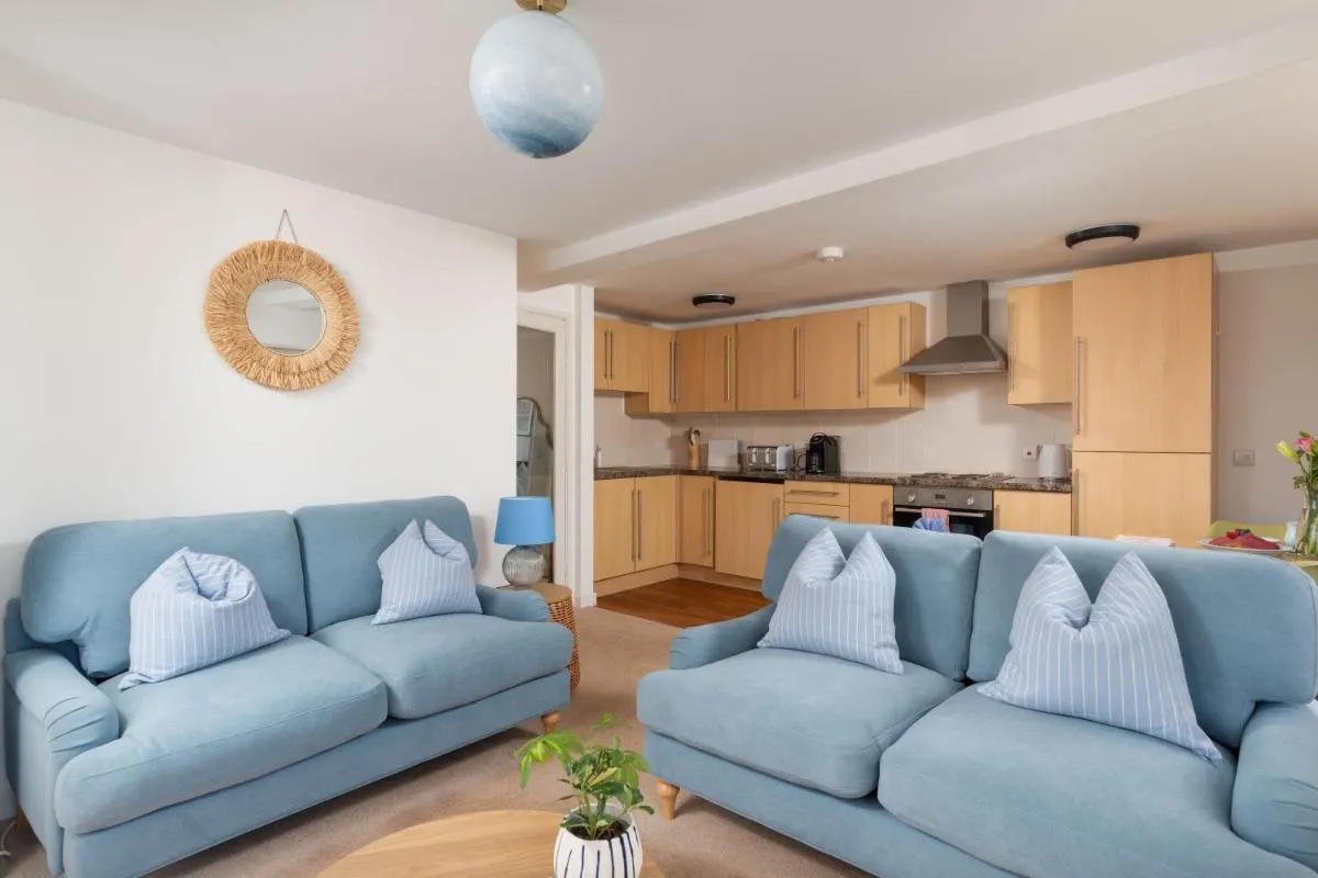 Image 3 of Après Beach Apartment Sleeps 4 Penzance