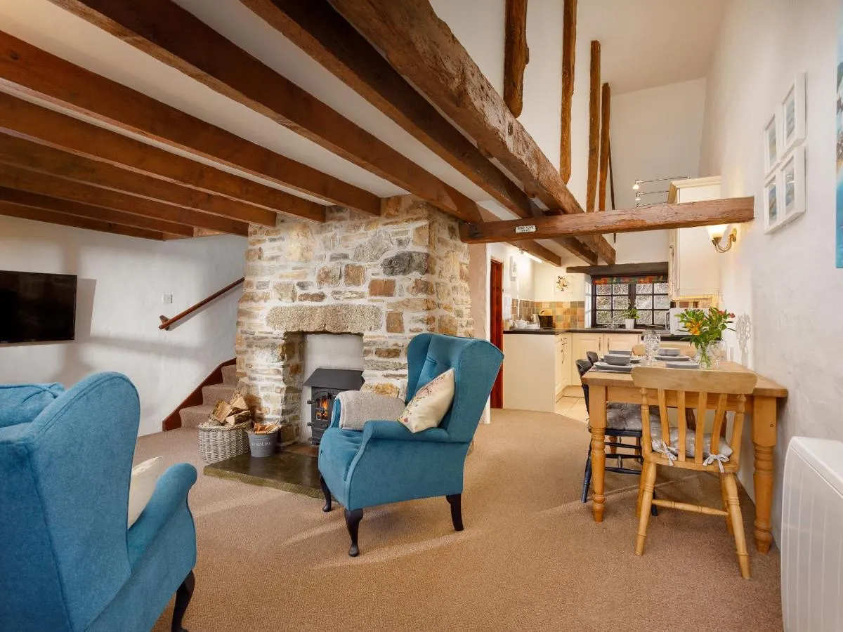 Image 3 of Ash Cottage