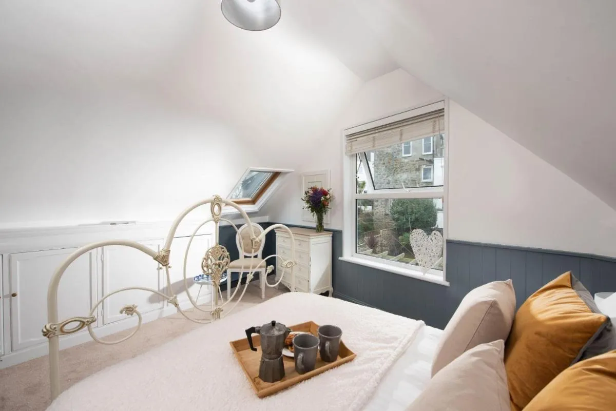 Image 1 of Azenor House, St Ives