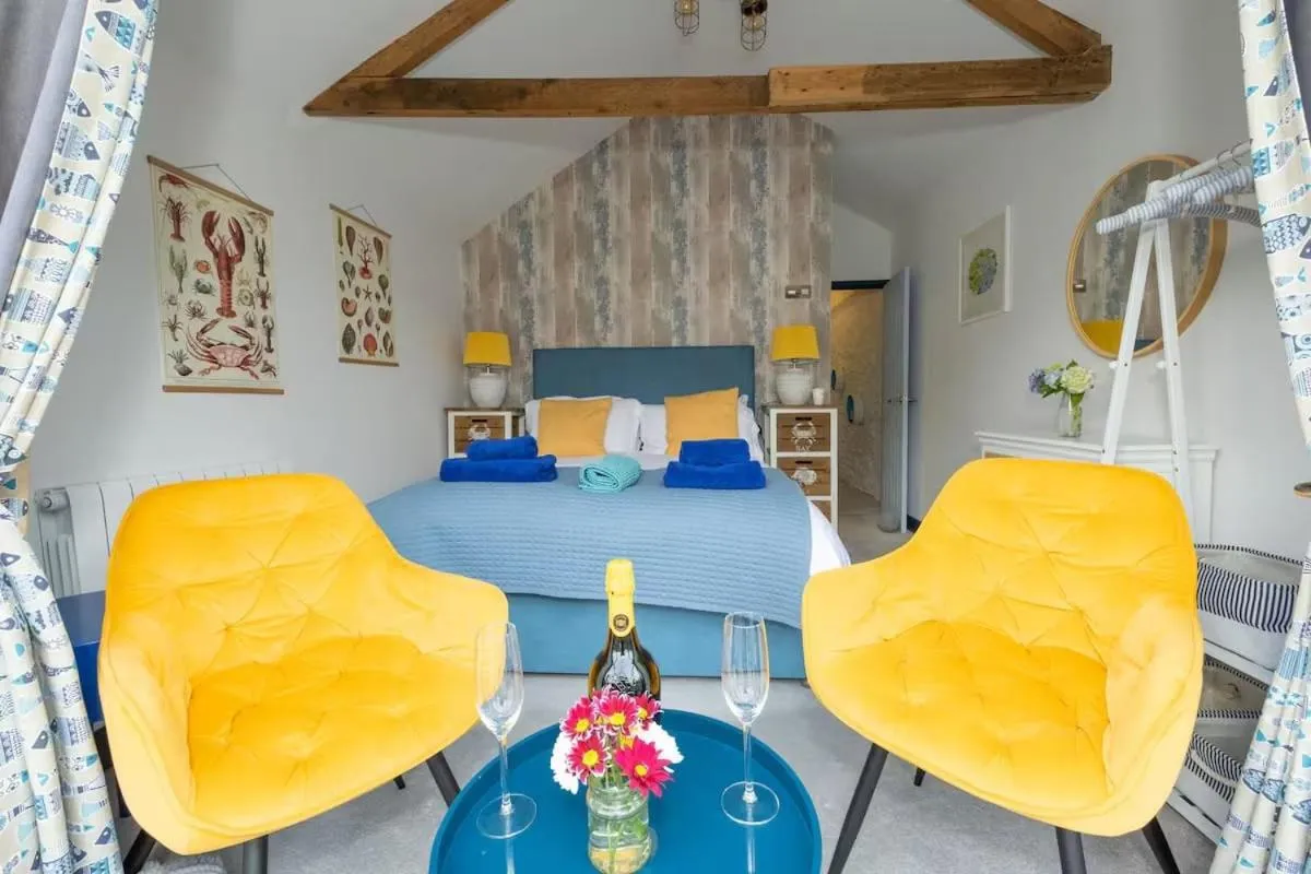 Image 5 of Beautiful Quayside Cottage Looe