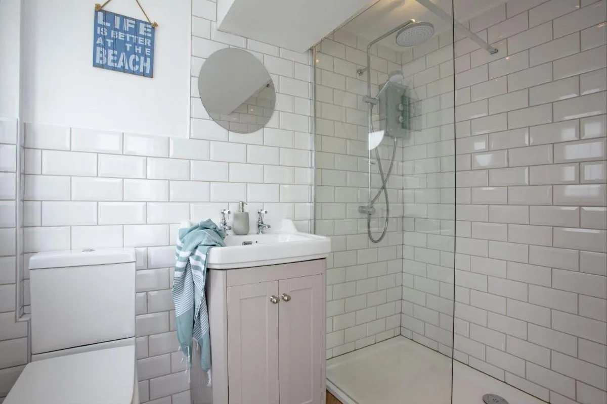 Image 2 of Birdcage Cottage, Kingsand