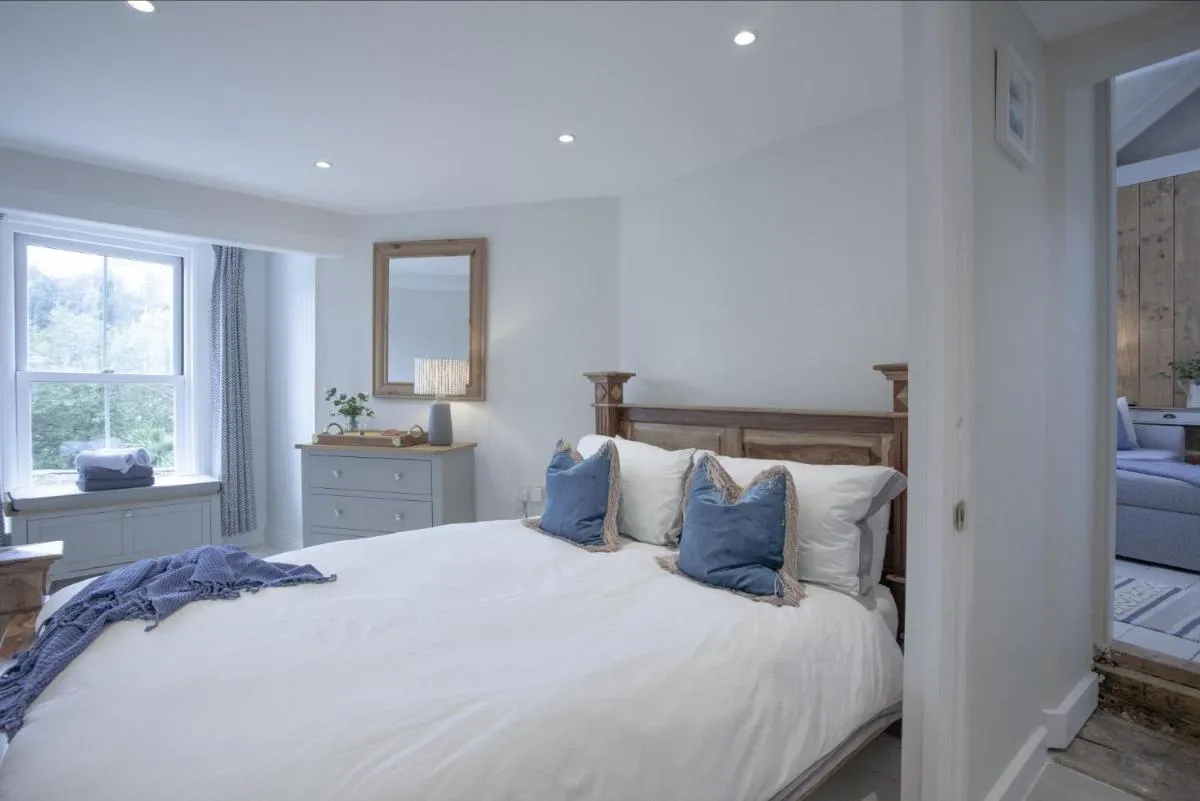 Image 1 of Birdcage Cottage, Kingsand