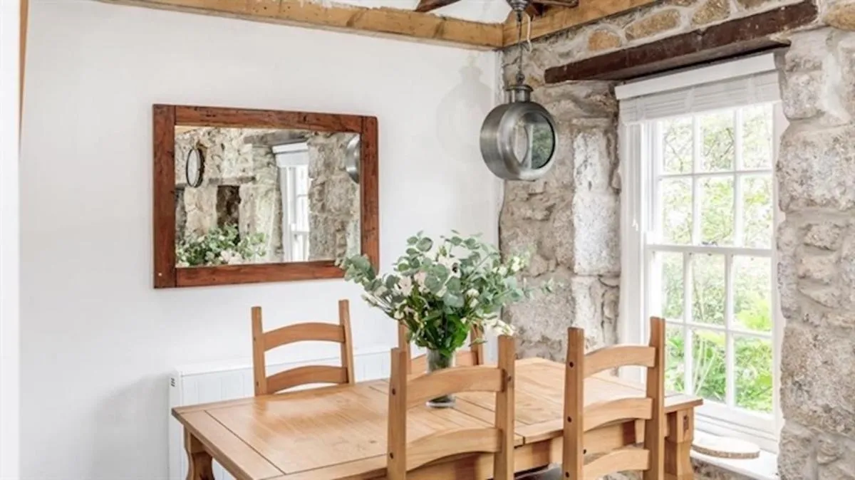 Image 1 of Boatsman’s Cottage- sleeps 4- Garage- Mousehole