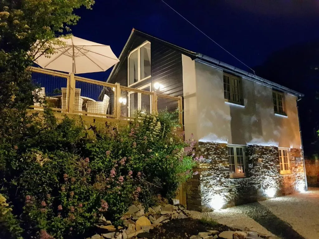 Image of Bossiney Cove Cottage