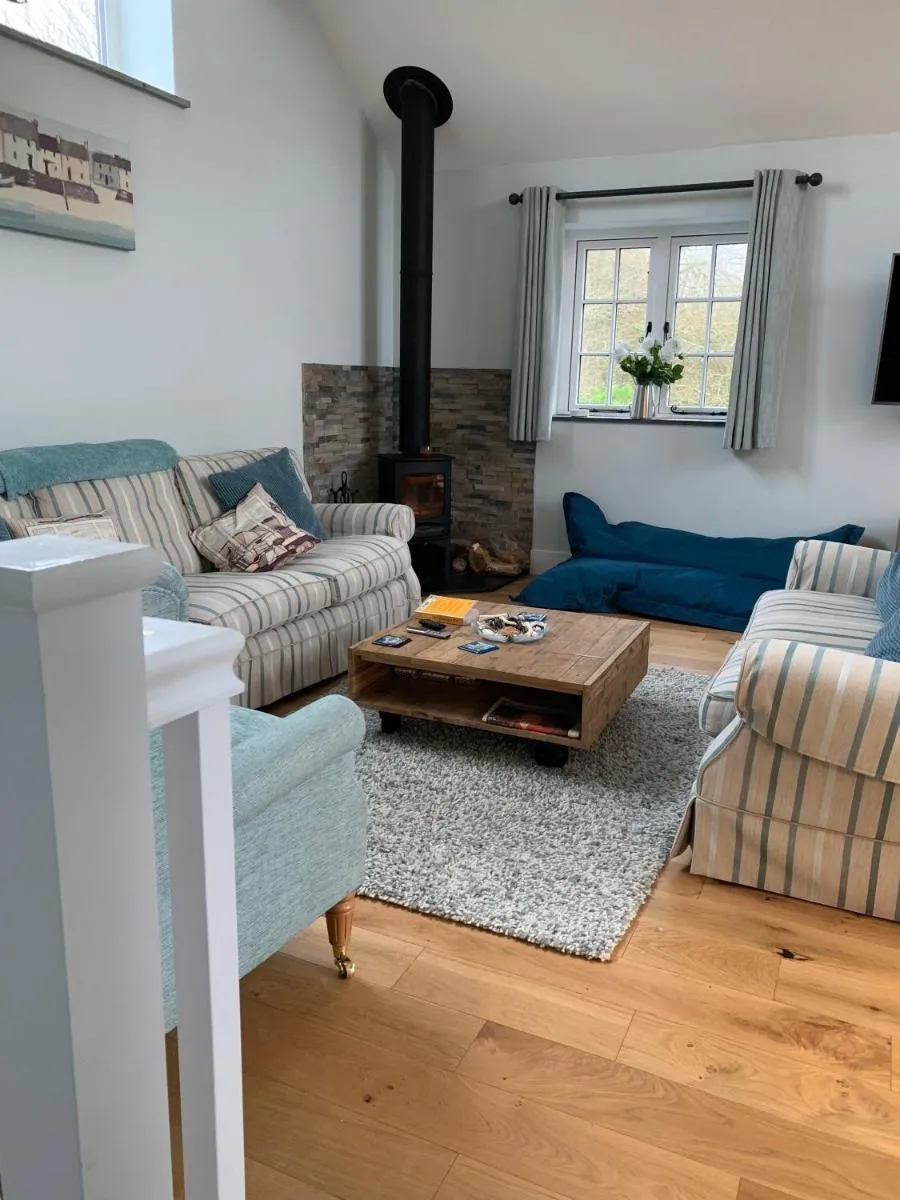 Image 5 of Bossiney Cove Cottage