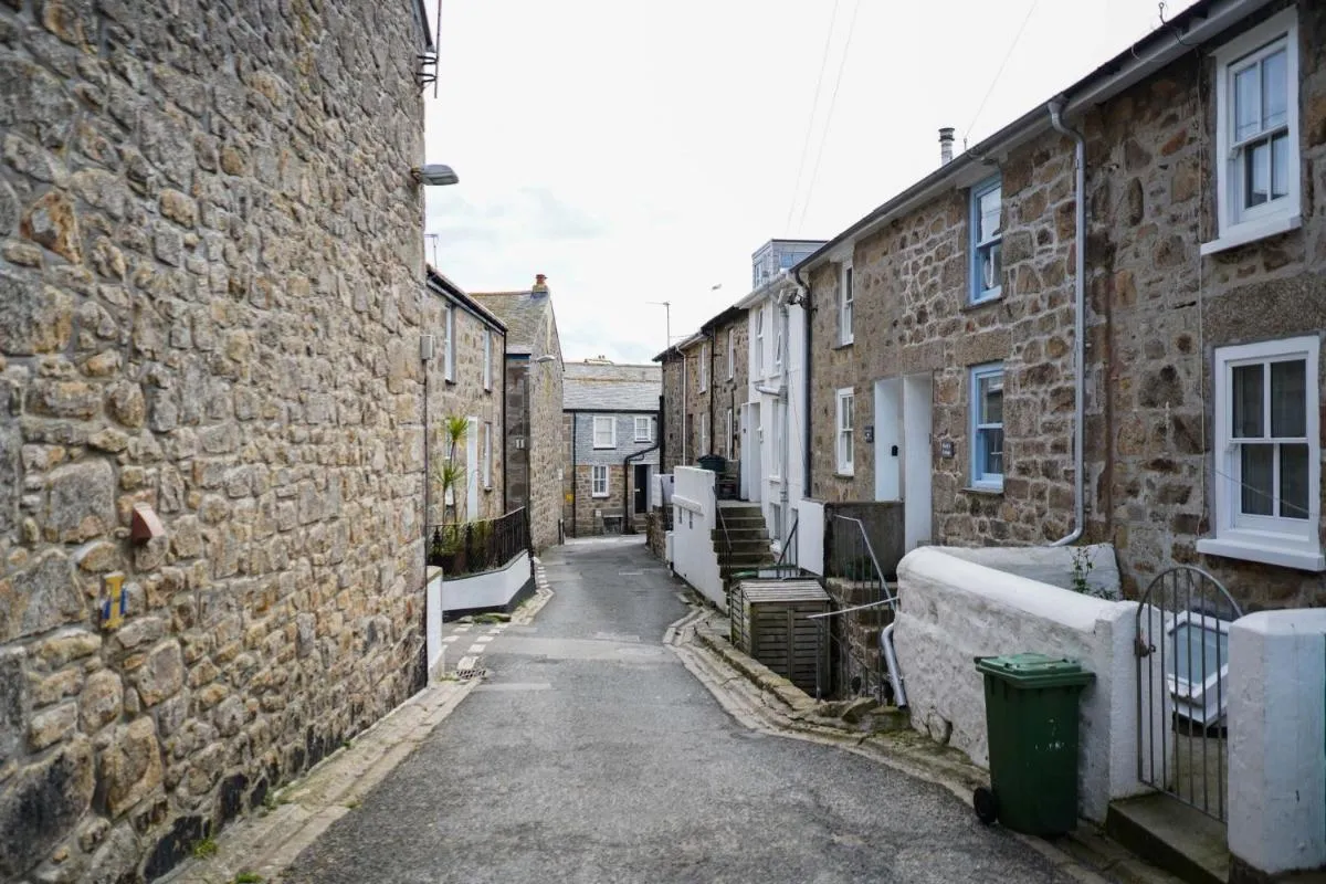 Image 4 of Burrow Cottage