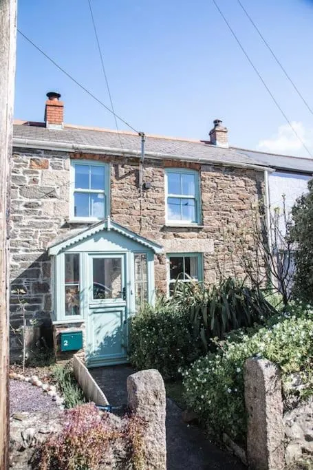 Image 3 of Charming Cottage near Beach!