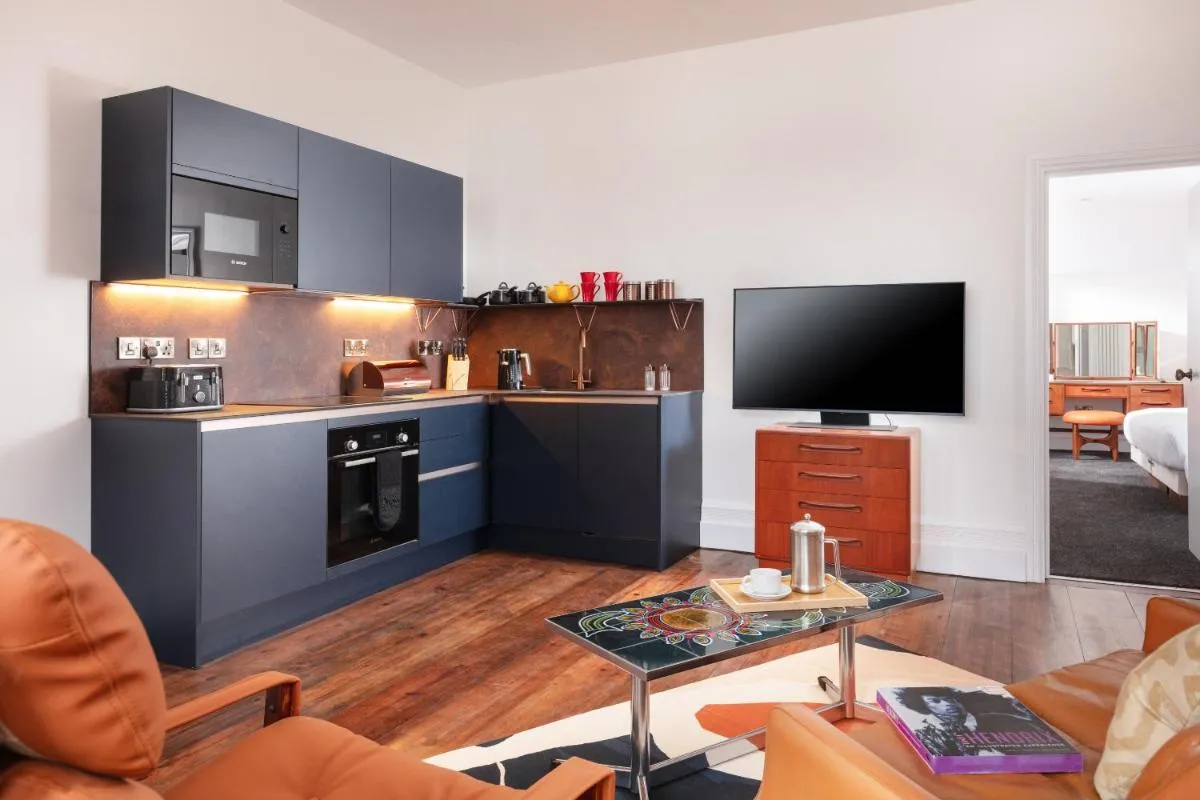 Image 5 of Chelsea House Holiday Apartments