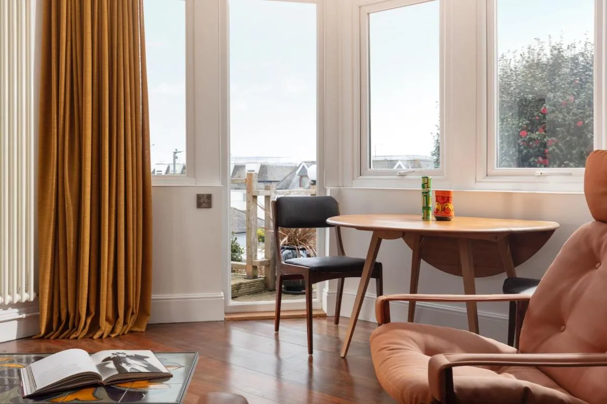 Image 4 of Chelsea House Holiday Apartments