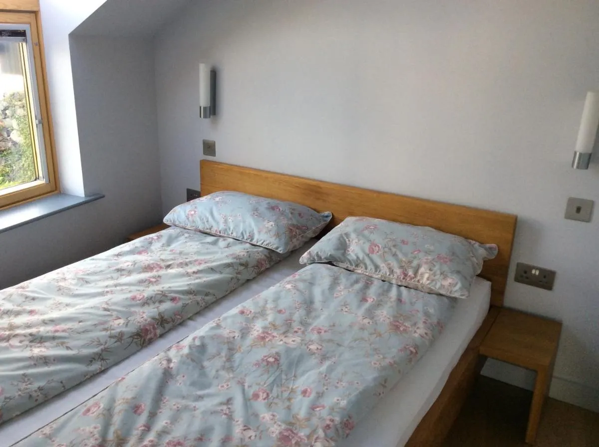 Image 5 of Coachhouse
