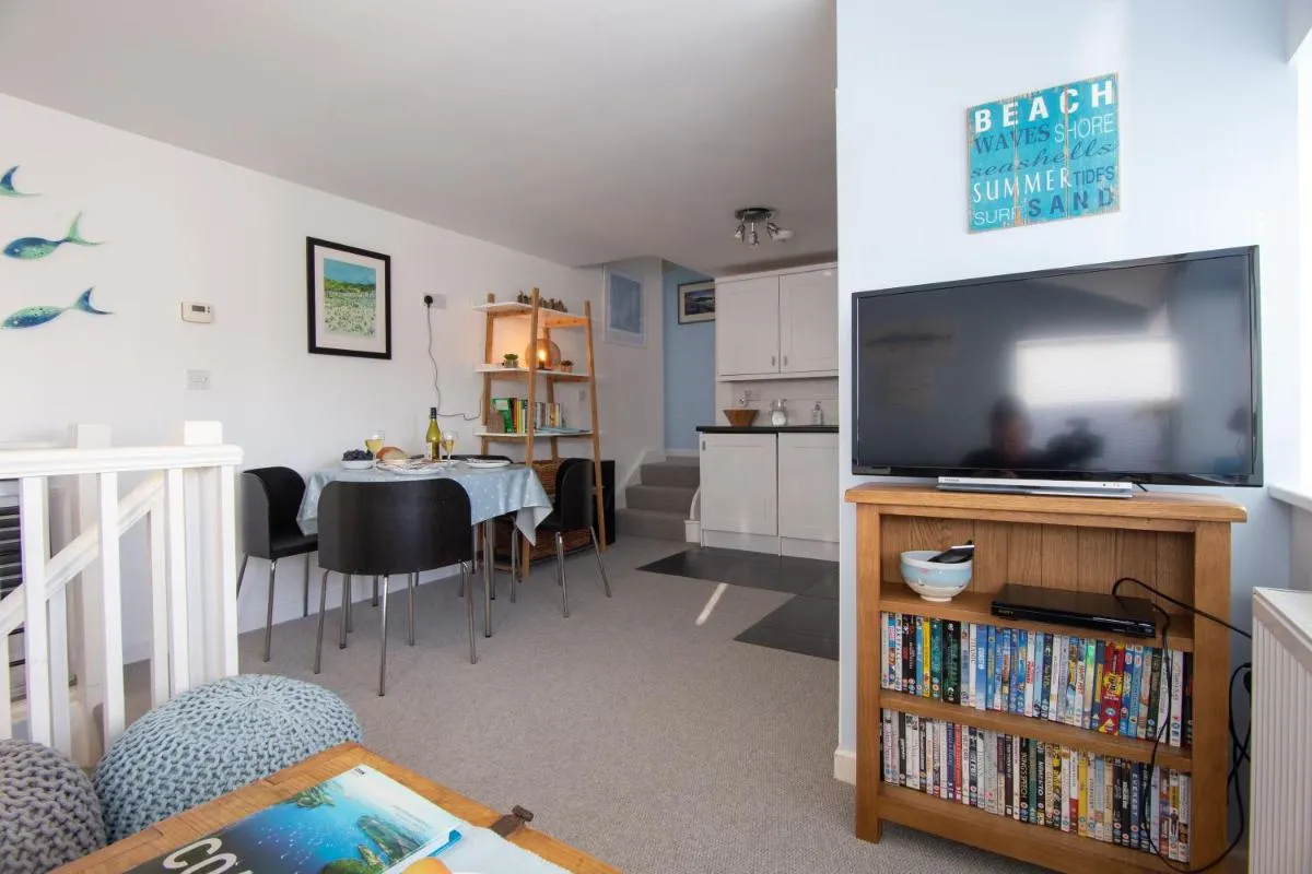 Image 4 of Cobbles Loft