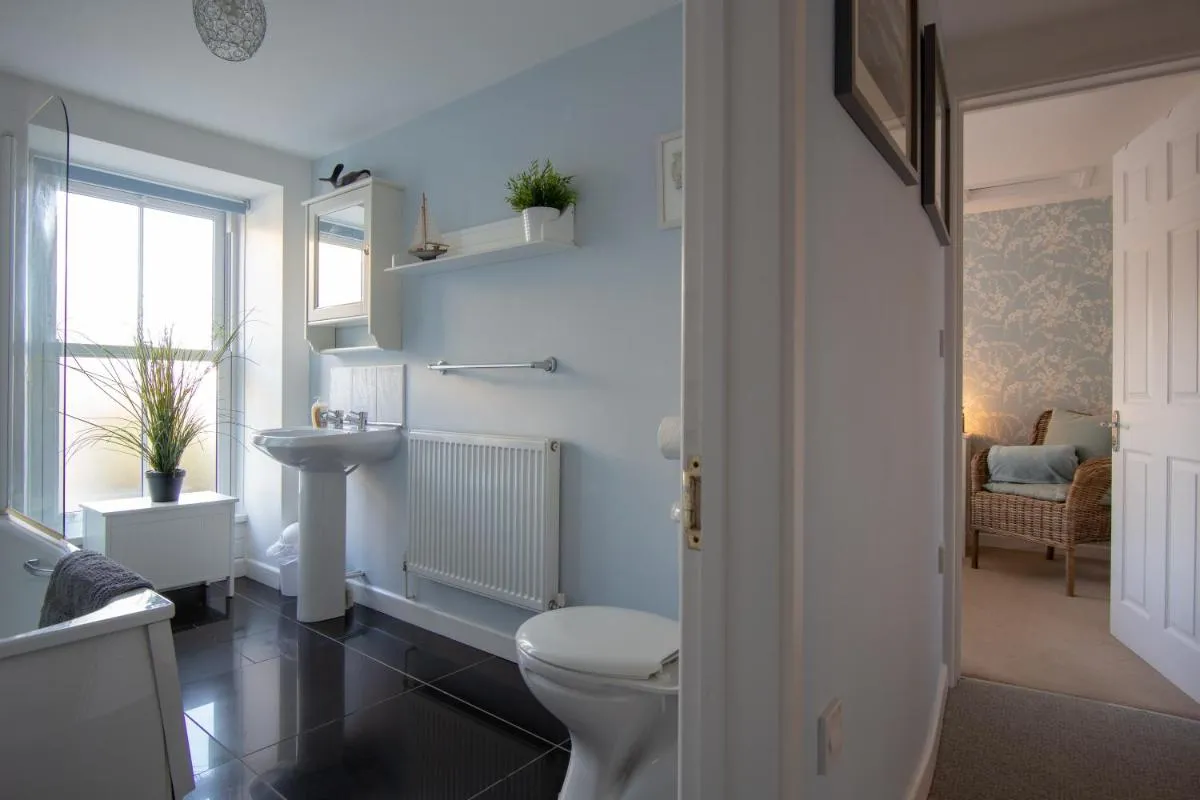 Image 2 of Cobbles Loft