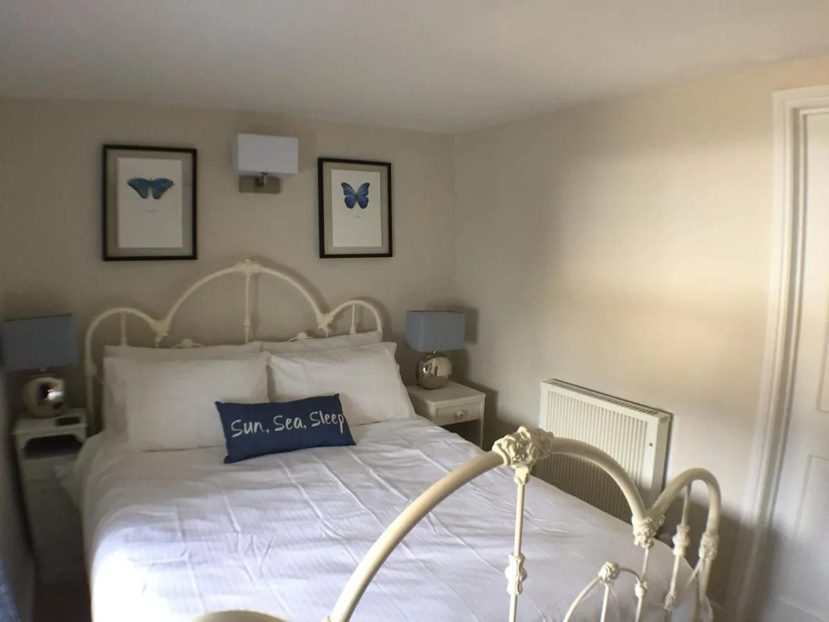 Image 1 of Cosy Traditional Cornish Cottage