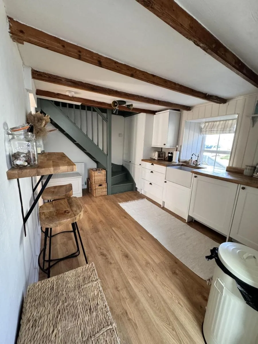 Image 2 of Cottage Close To Beach-With Parking-Garden-Peaceful Setting