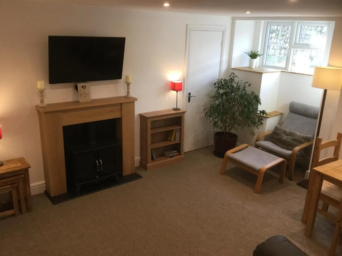 Image 4 of Crossways Corner Cottage