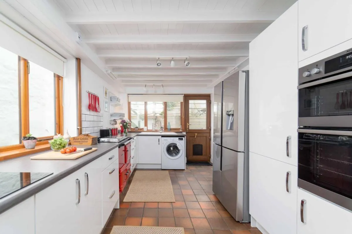 Image 3 of Curlew Cottage