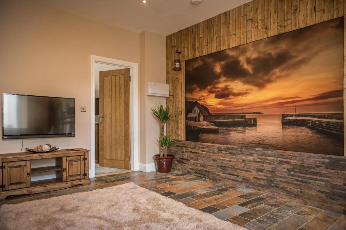 Image 4 of Deluxe Rustic Charlestown Themed Apartment
