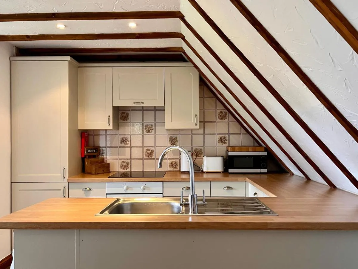 Image 6 of Demelza Cottage Apartment