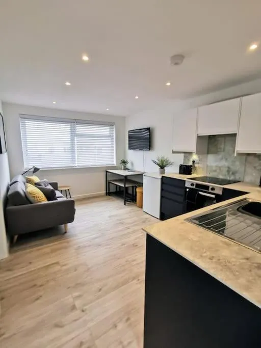 Image 3 of Eastern Green Apartment, Penzance – Beach access and Parking
