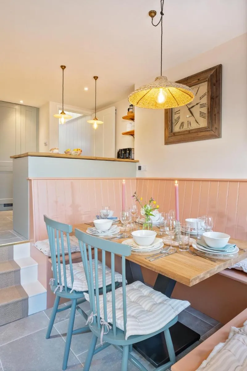 Image 4 of Enchanting Harbourside Cottage with Panoramic Views