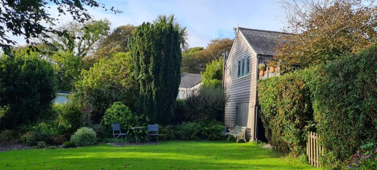 Image 5 of Enys Boathouse