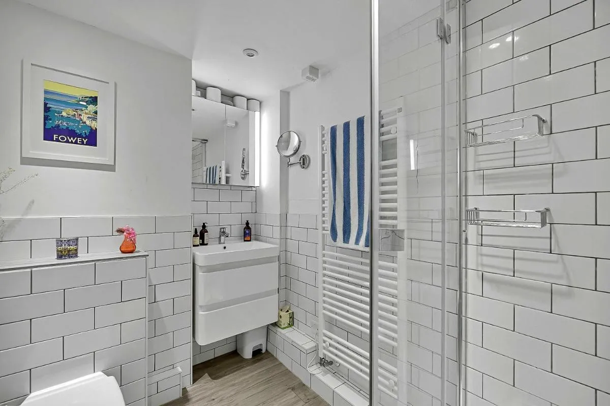 Image 2 of Finest Retreats – Garden Cottage in Fowey