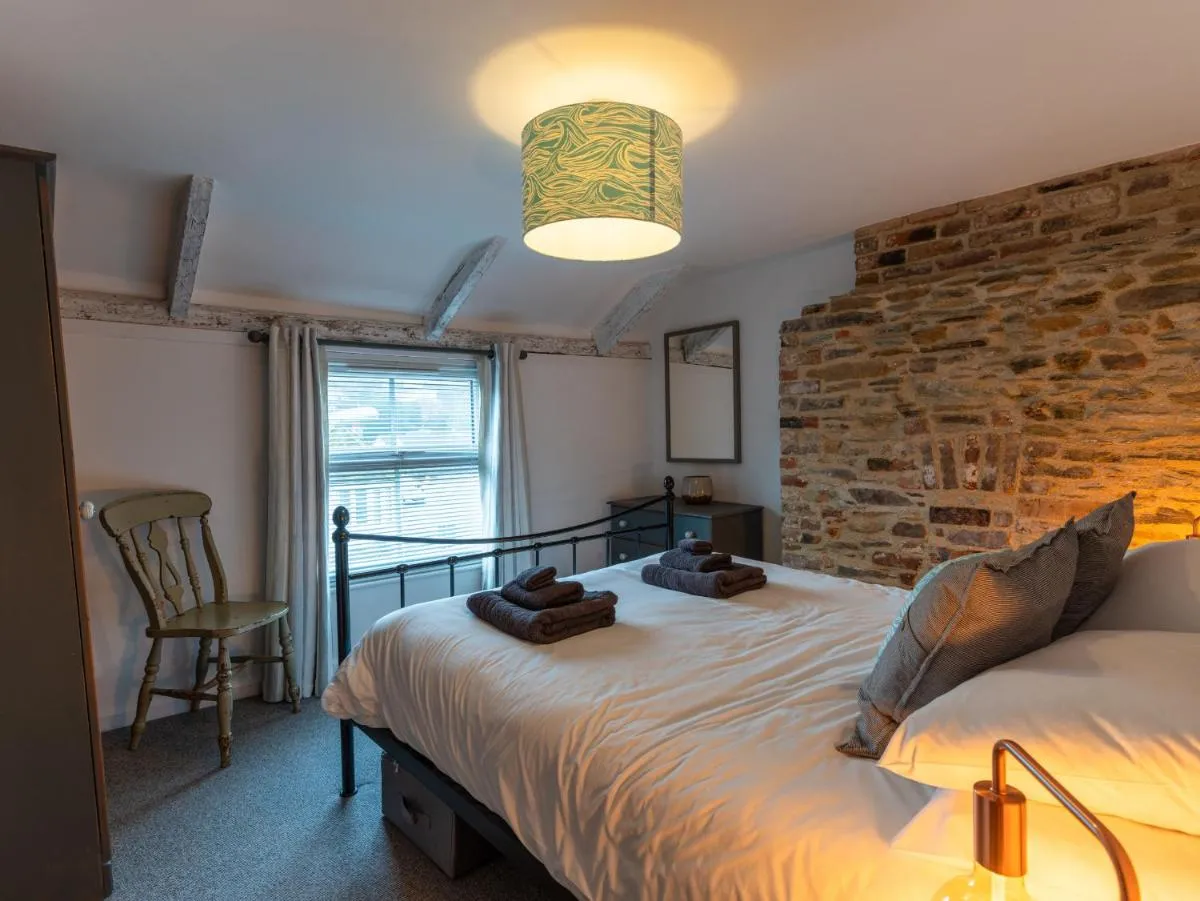 Image 1 of Finest Retreats – Old Harbour Cottage