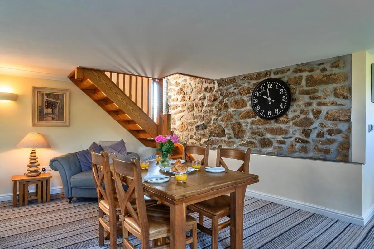 Image 3 of Finest Retreats – Trennal Barn