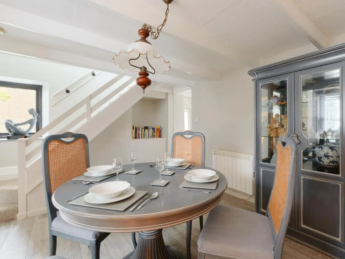 Image 3 of Finest Retreats – West Cottage at Goldsithney