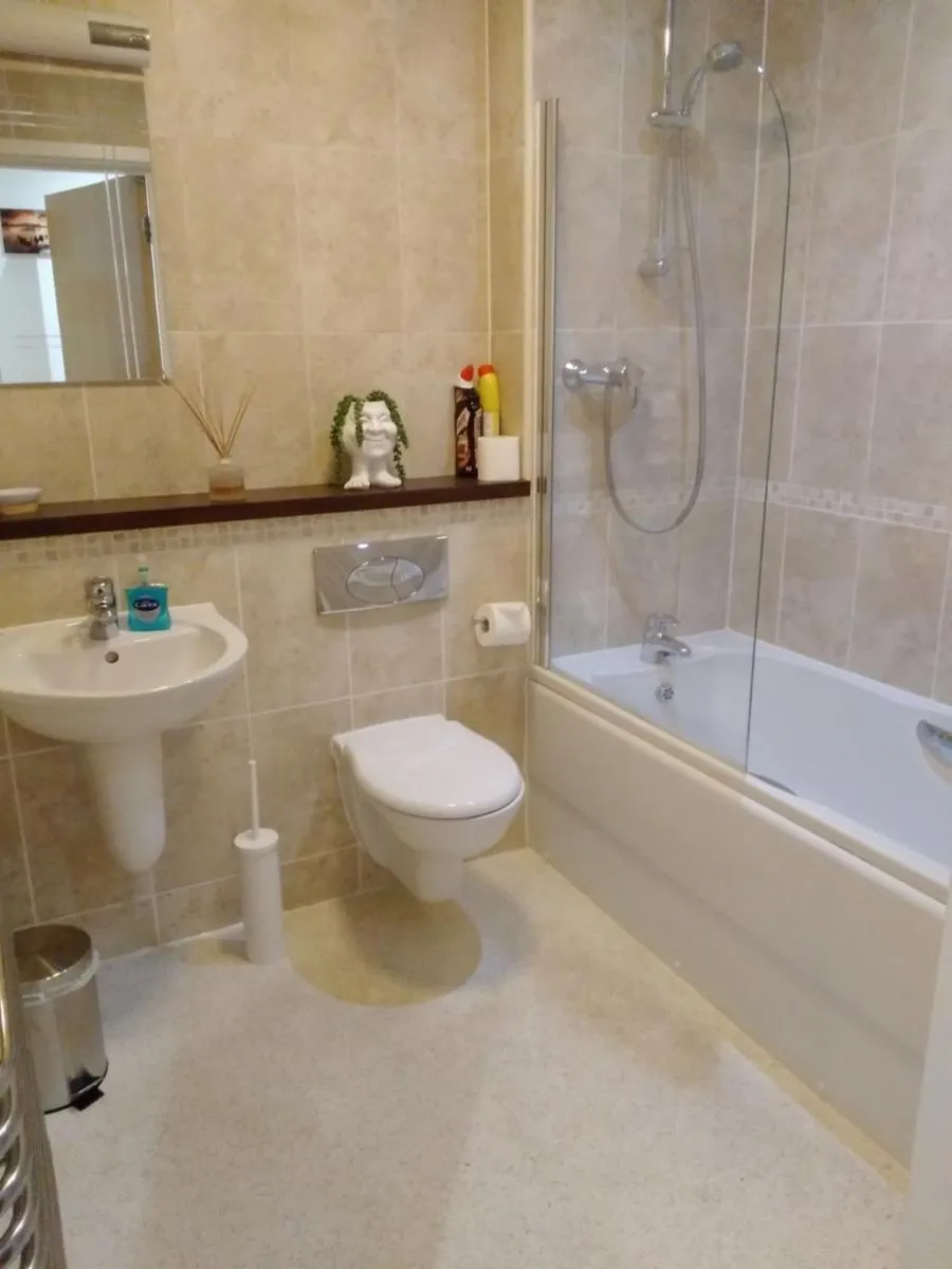 Image 2 of Fistral beach apartment