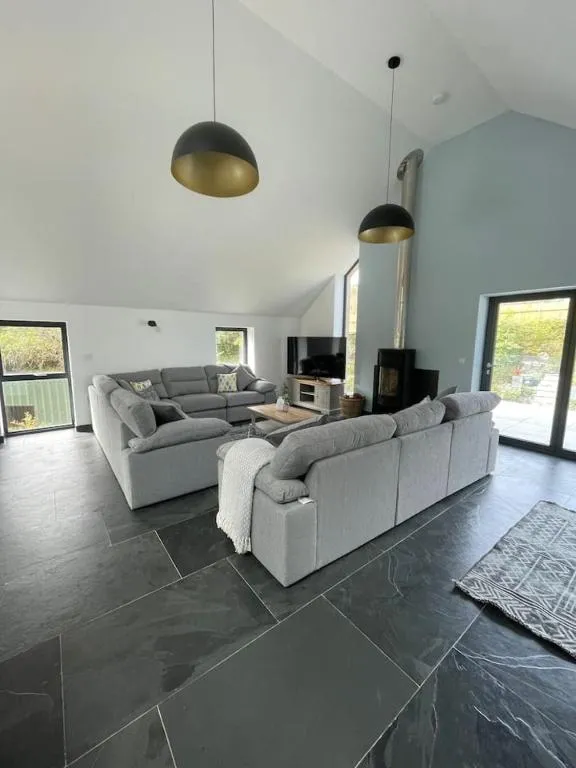 Image of Gulland 4 Bed Sleeps 8 with Hot tub